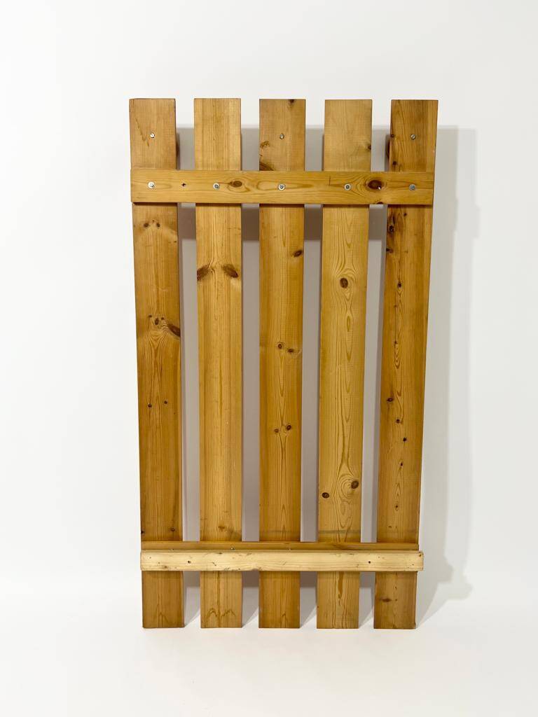 Vintage wall coat rack in solid pine