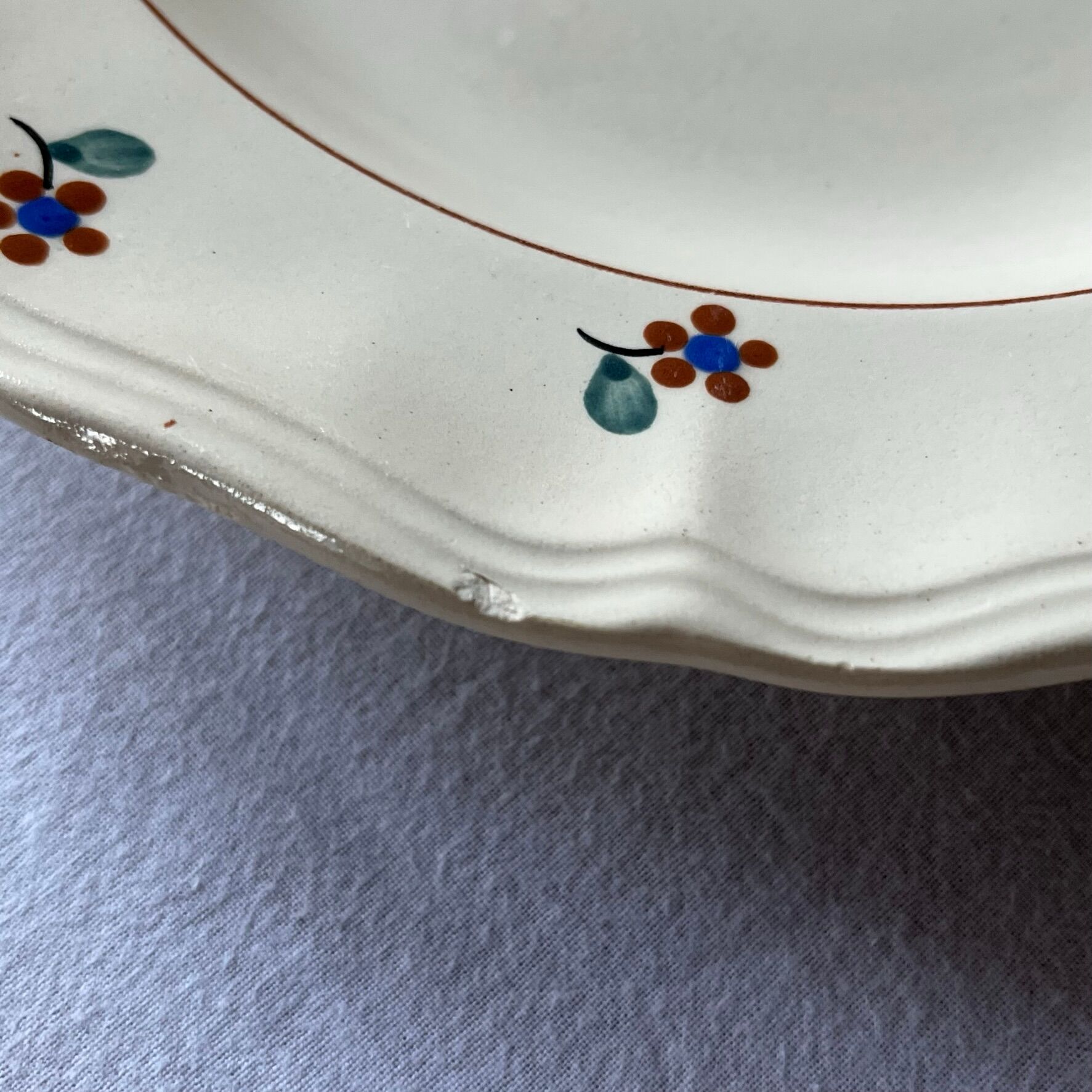 Set of 2 hollow plates Digoin Sarreguemines Arromanches