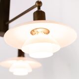 Lustre PH 2/1 par Poul Henningsen et fabriqué par Louis Poulsen