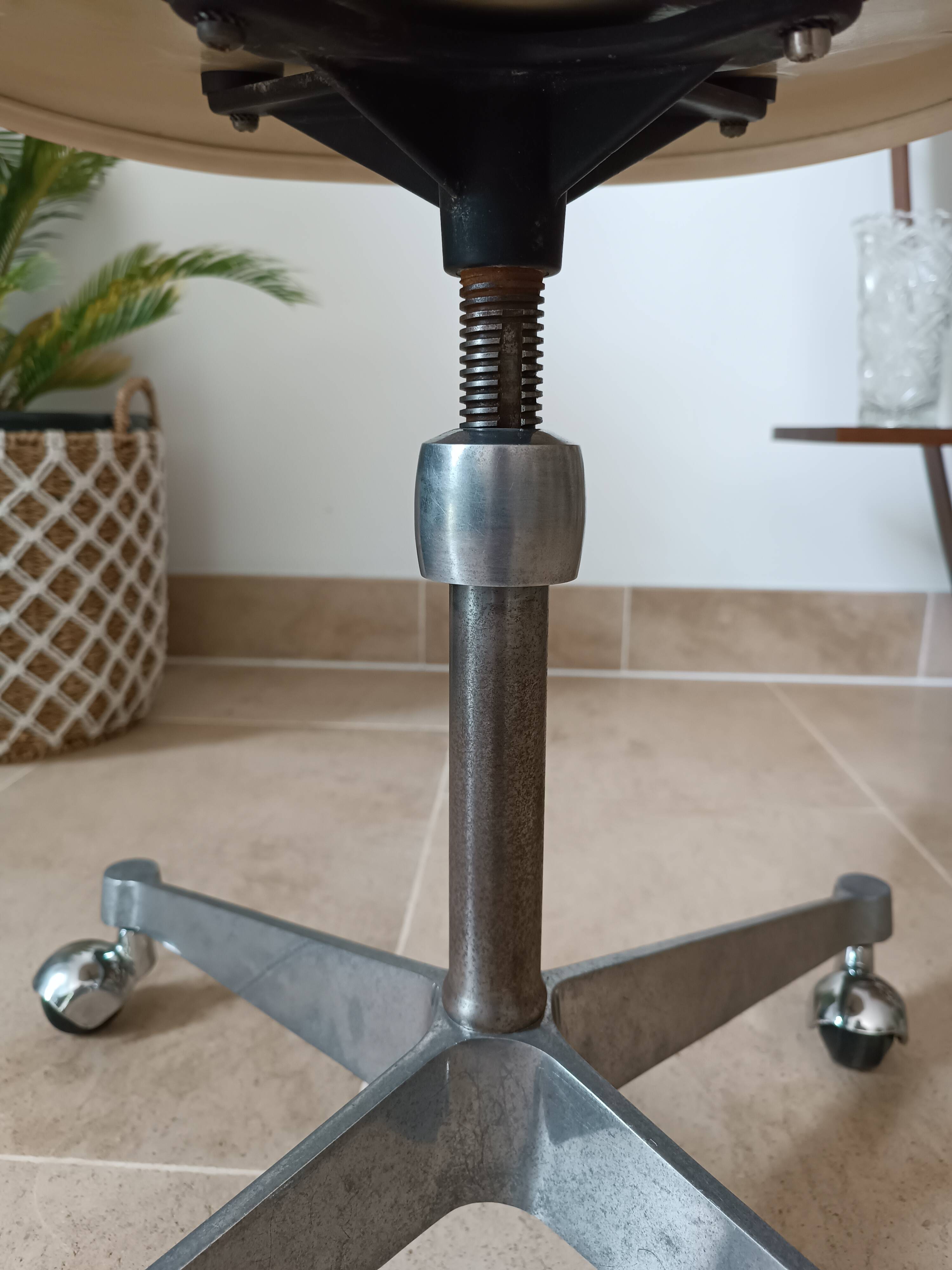 Hermann Miller Swivel Chair