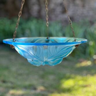 Suspension vasque, en verre bleu fleuri. Art déco