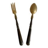 Salad servers in horn and chiseled metal 1920s