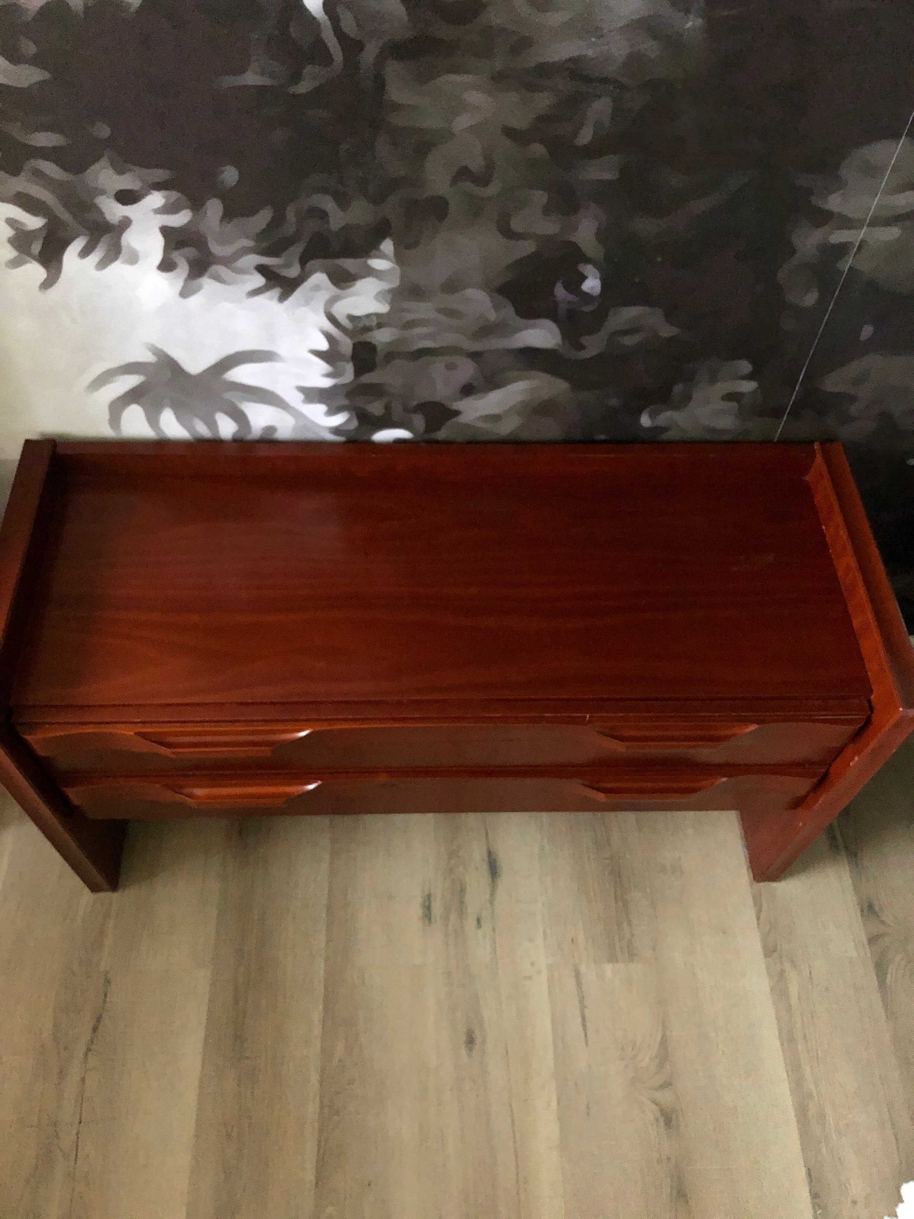 Dresser of the 70s