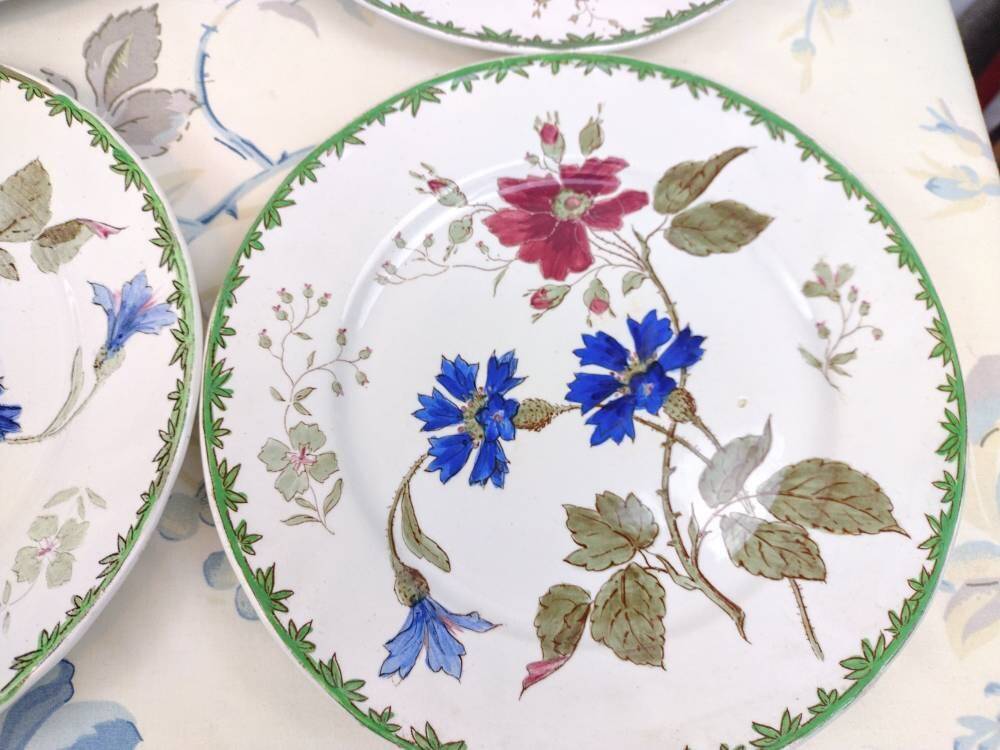 6 Creil and Montereau dessert plates “Blueberries” model