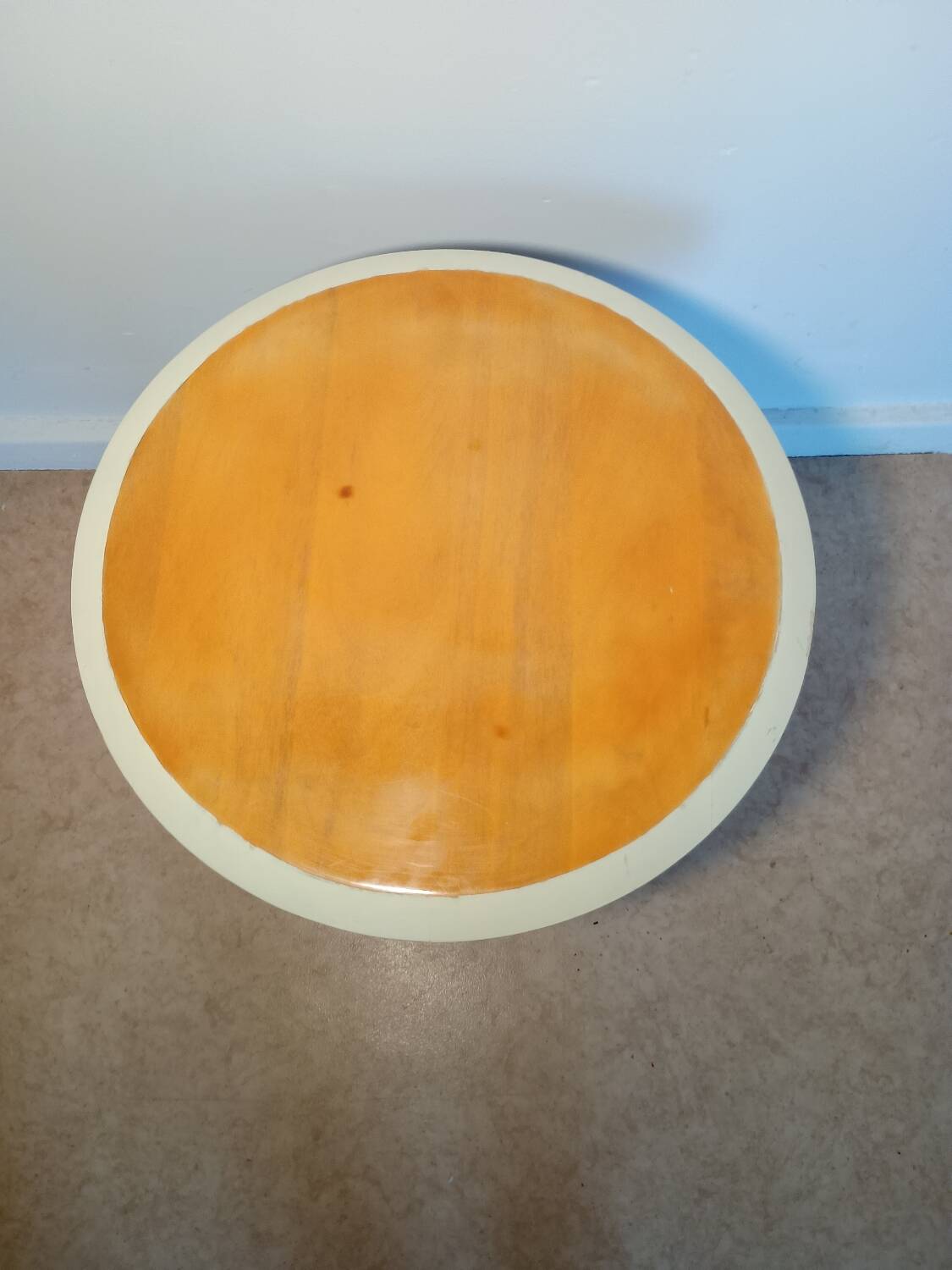 Side table with tapered legs