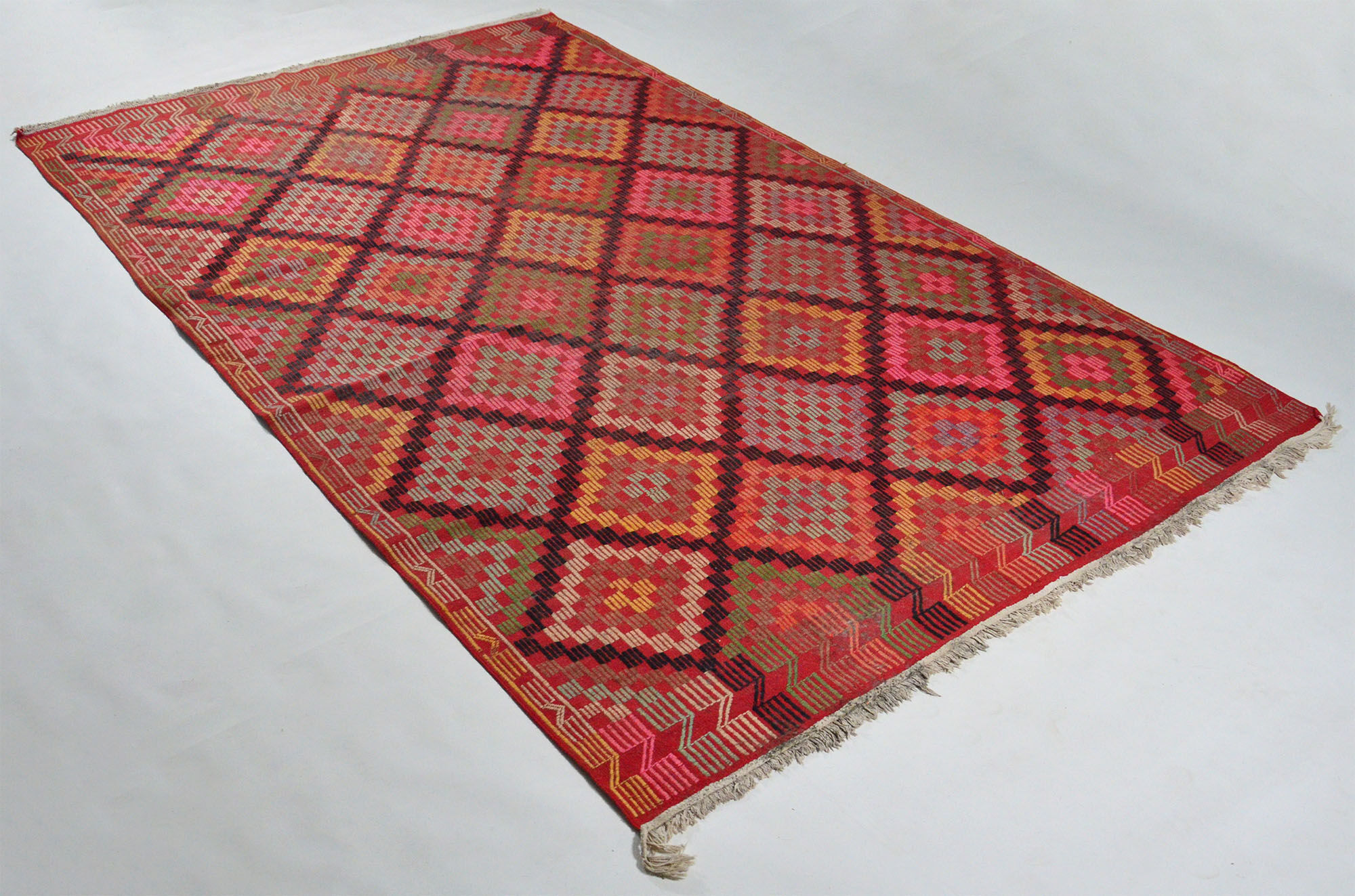Anatolian handmade kilim rug 200 cm x 136 cm