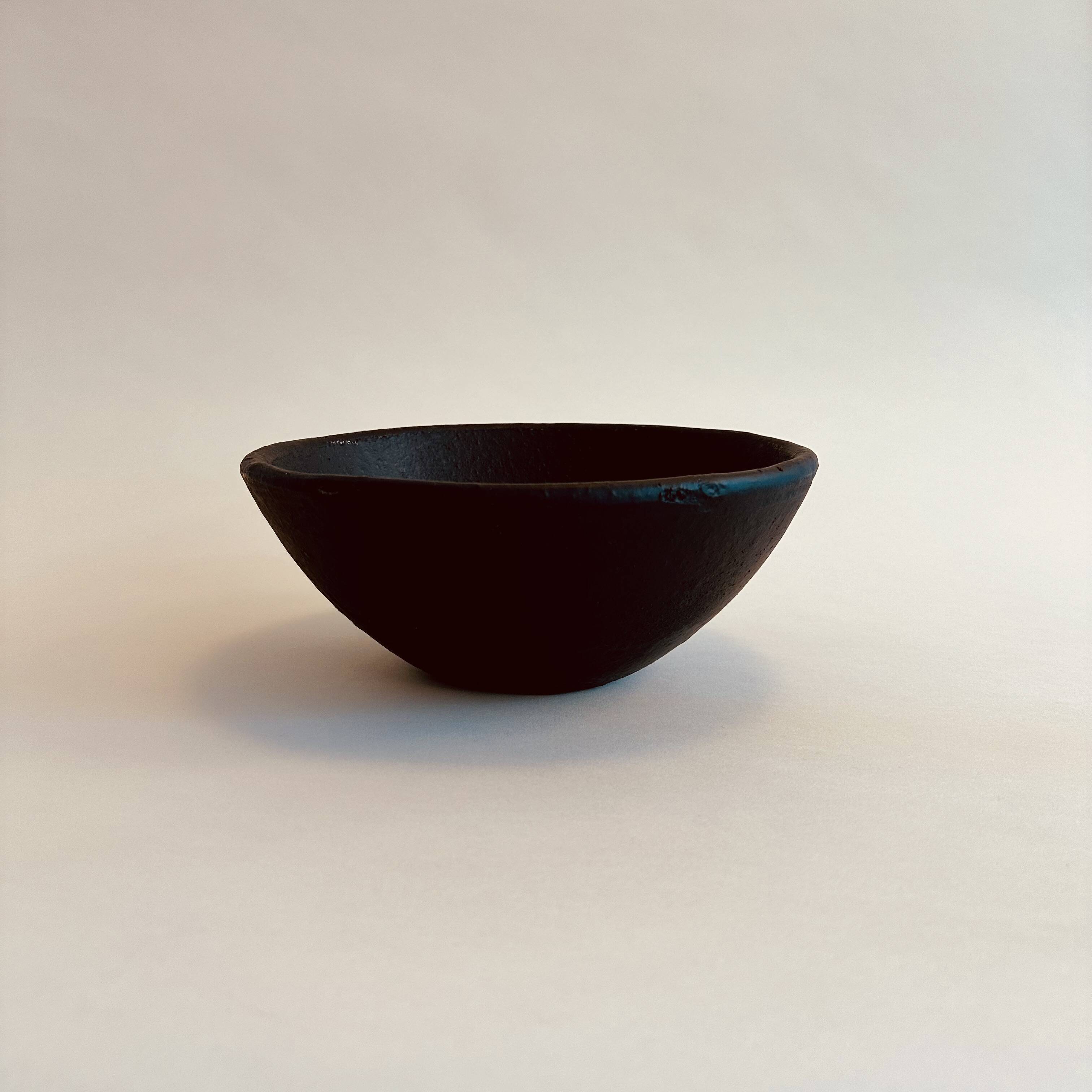 Black ceramic salad bowl