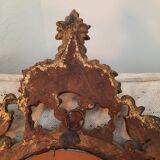 Italian mirror in gilded scupted wood