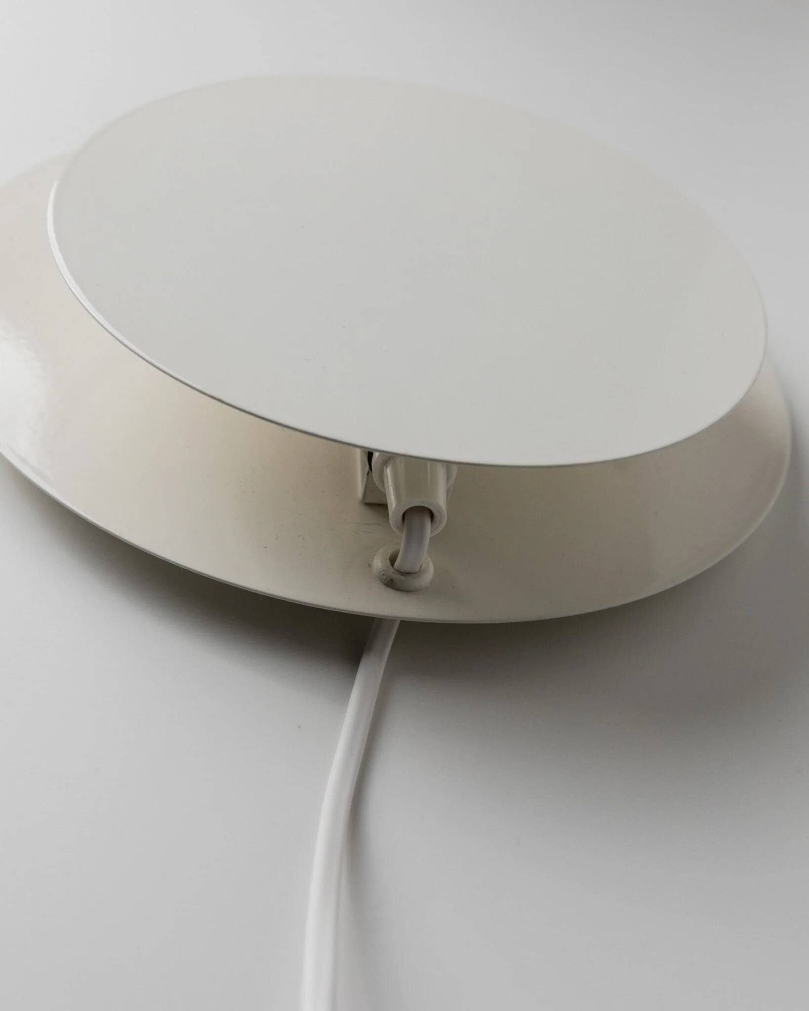 White metal Cirkel wall lamps by Kjeld Darø - set of 2, Danish 1980s diffused light