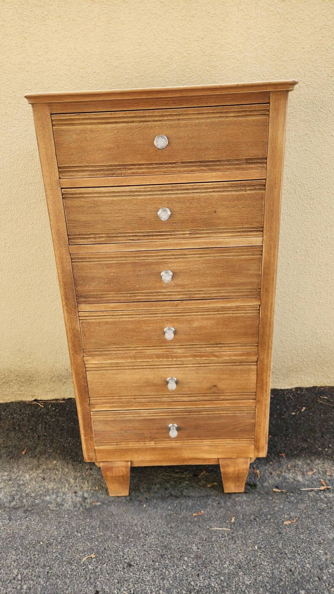Vintage 1950s oak chest of drawers with 6 drawers.