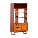 Bibliothèque scandinave vintage.