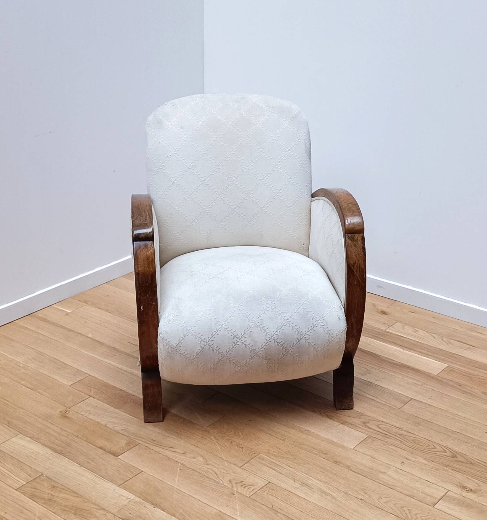 Vintage armchair from the 30s