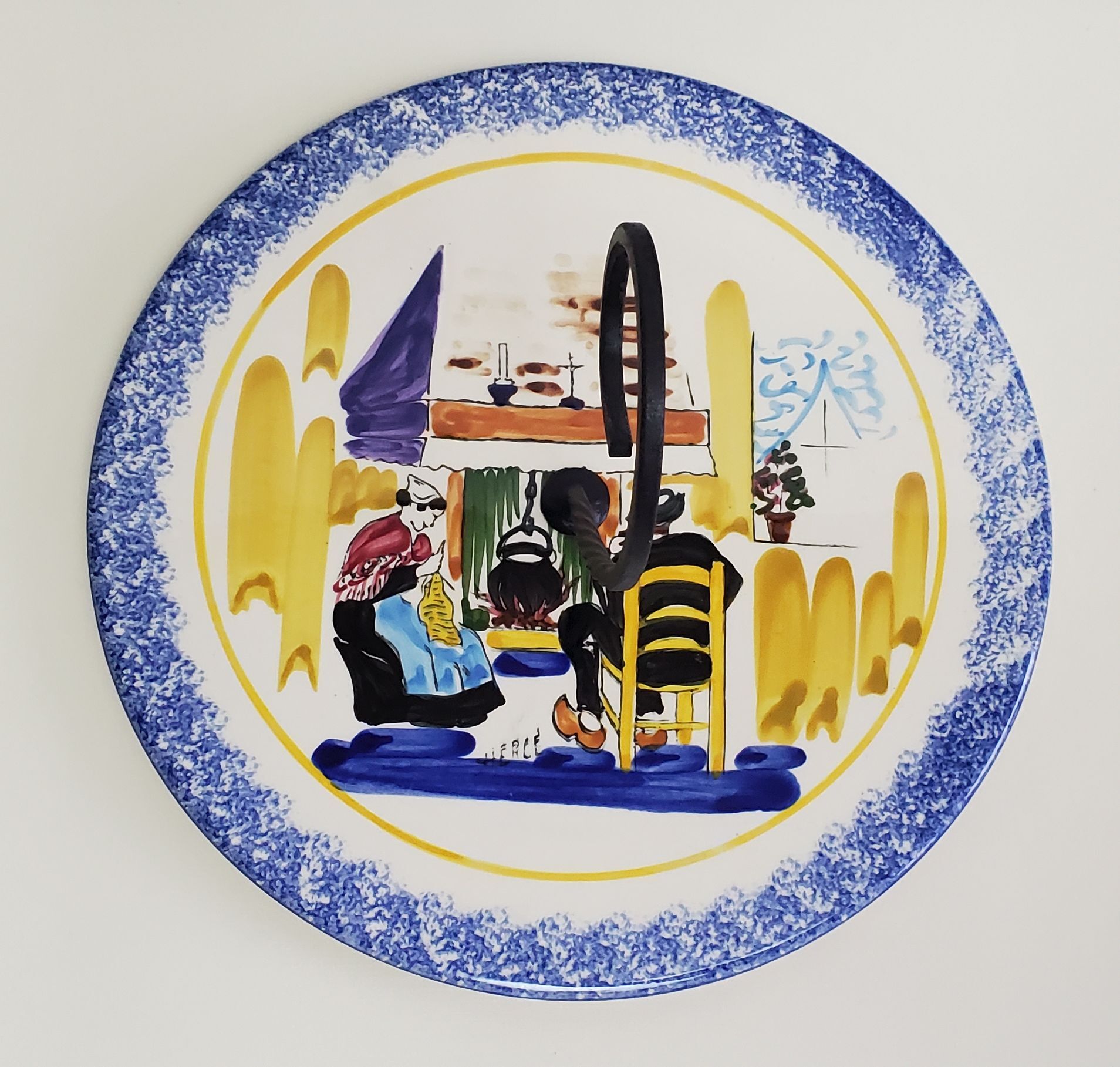 Cheese platter or cakes in Pornic faience hand-painted and signed