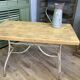Table de bistrot vintage en chêne et métal
