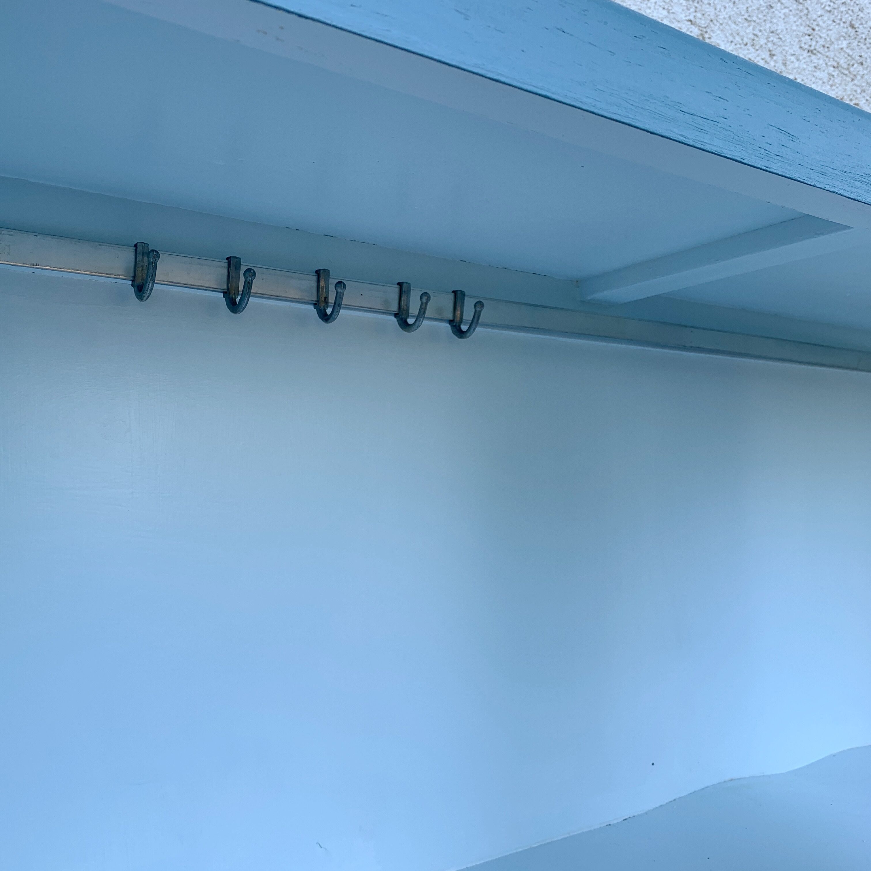 Buffet mado restored