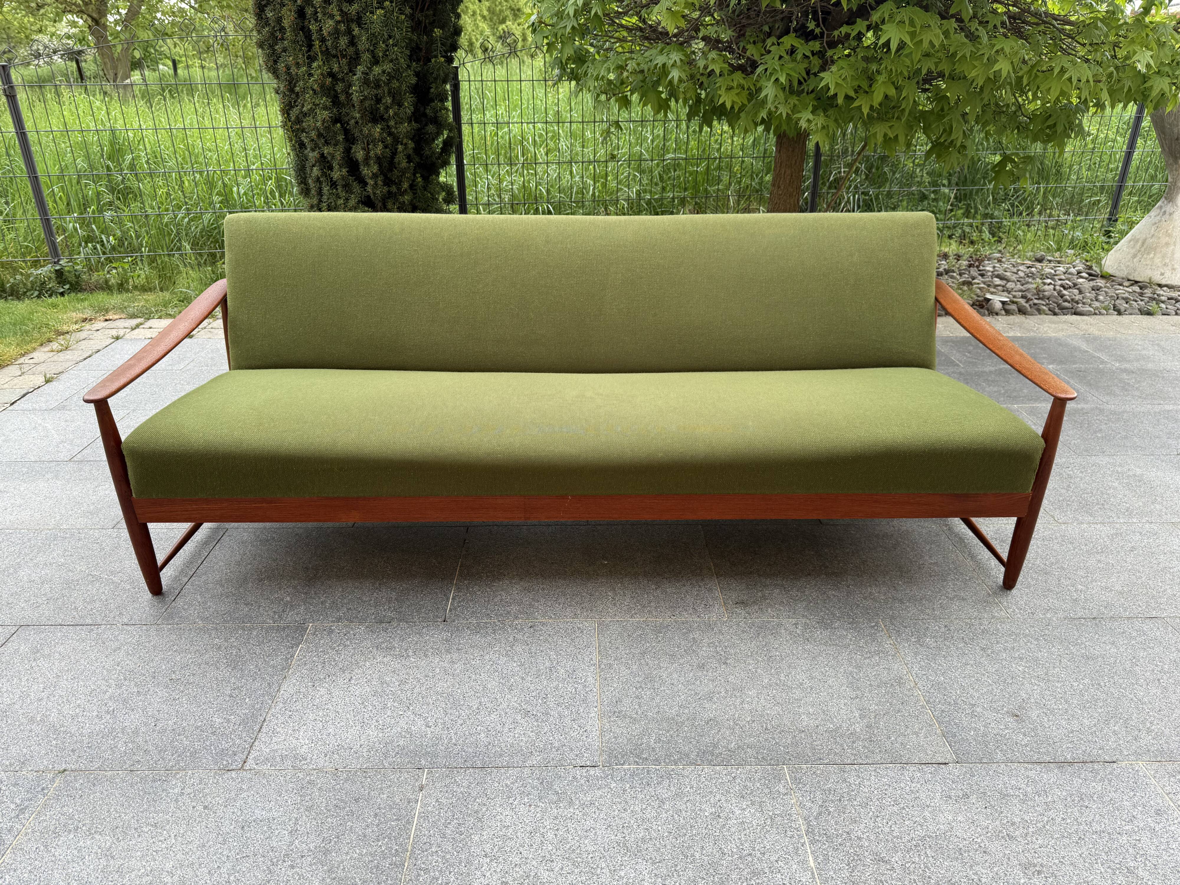 Scandinavian daybed from the 1960s.