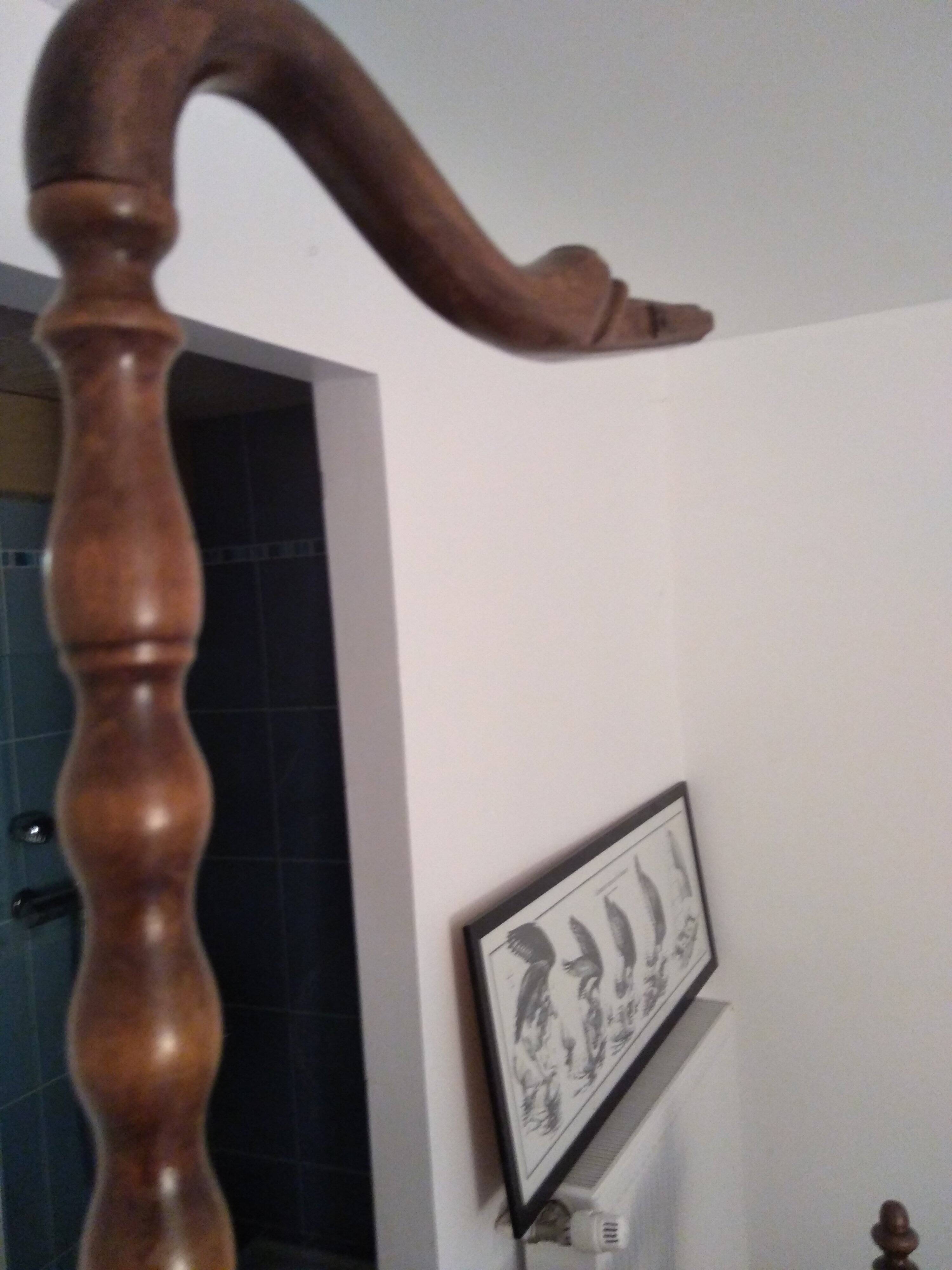 Antique swan neck cradle in very good condition.