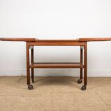 Danish extendable two-tiered teak serving trolley, 1960s, Kurt Ostervig.