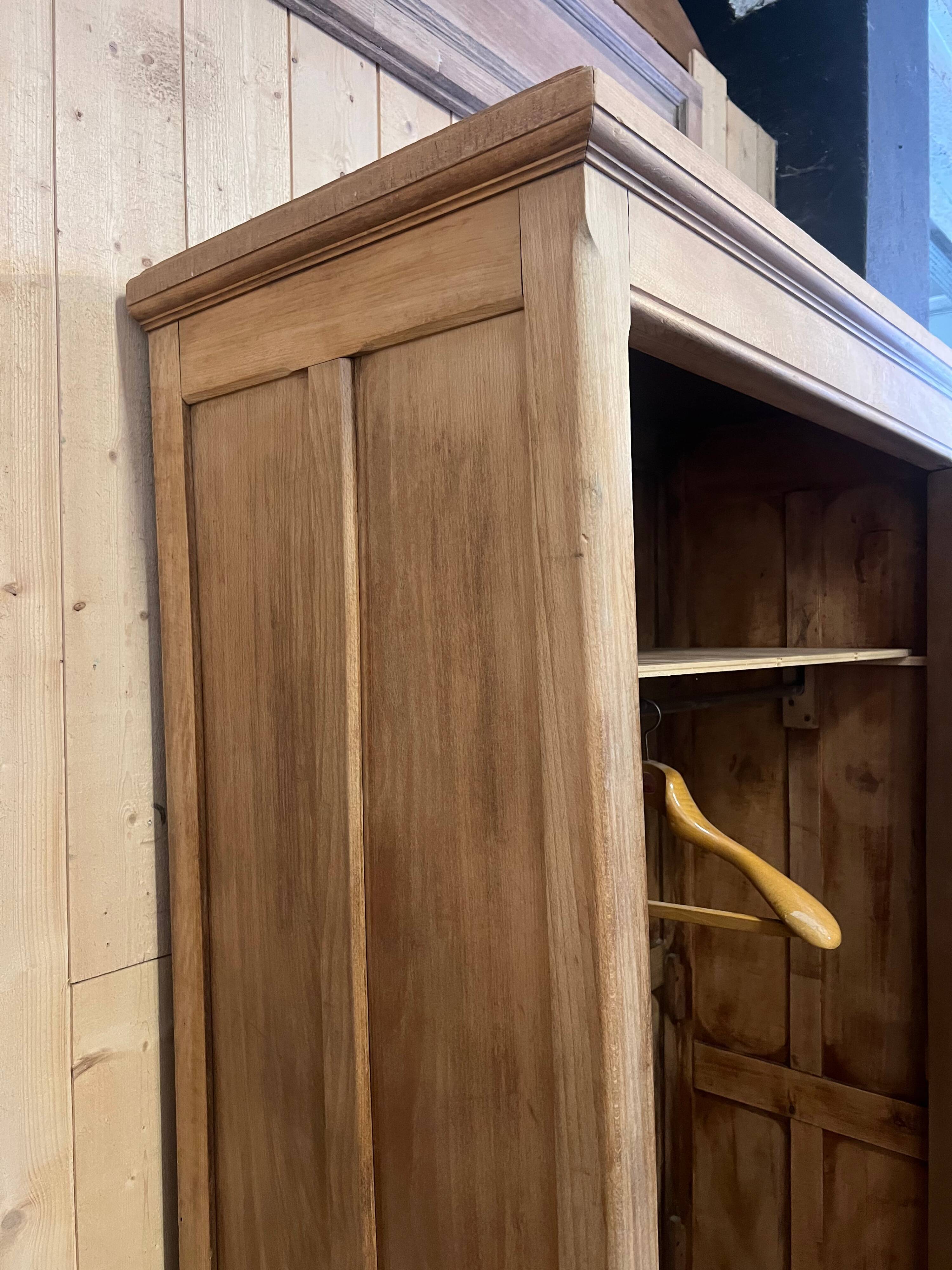 Grande armoire penderie hêtre brut