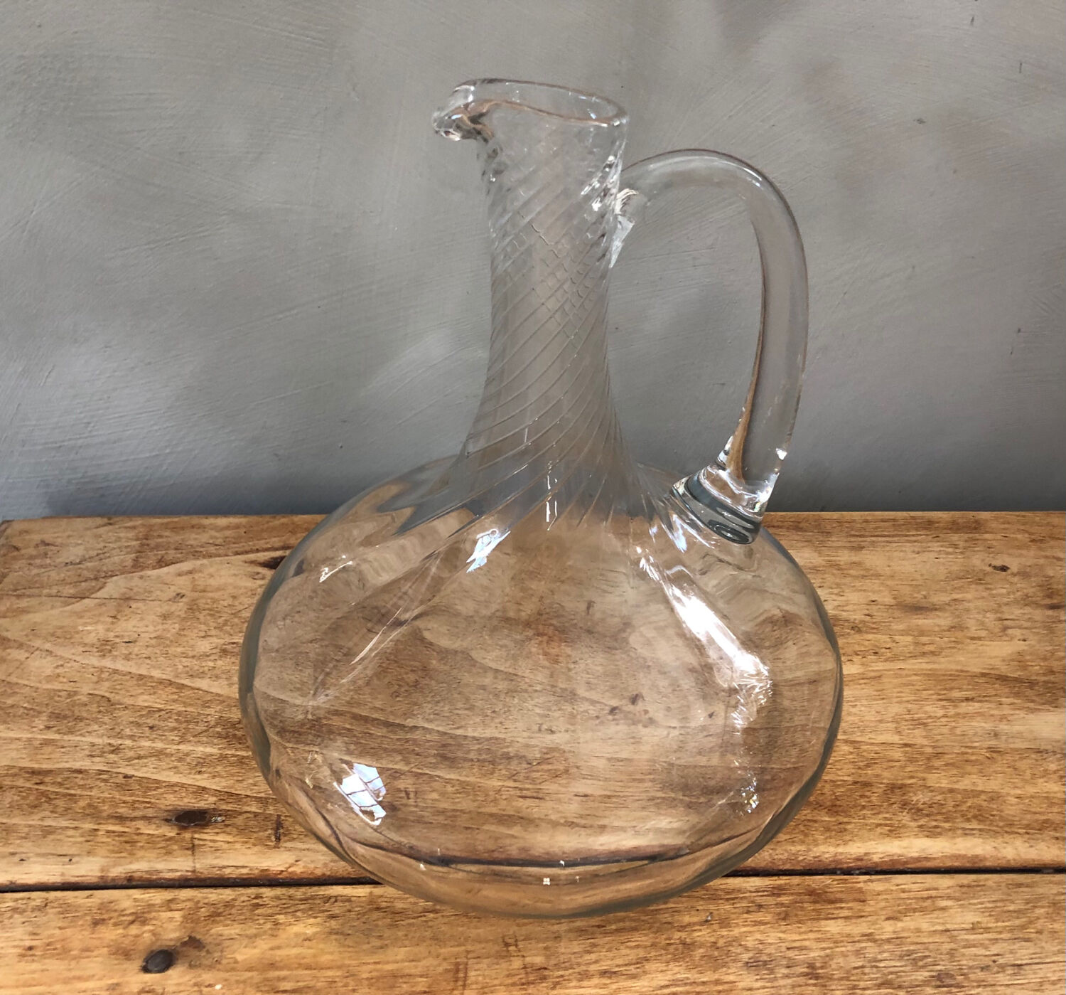 Crystal wine decanter