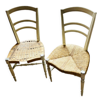 Deux chaises anciennes