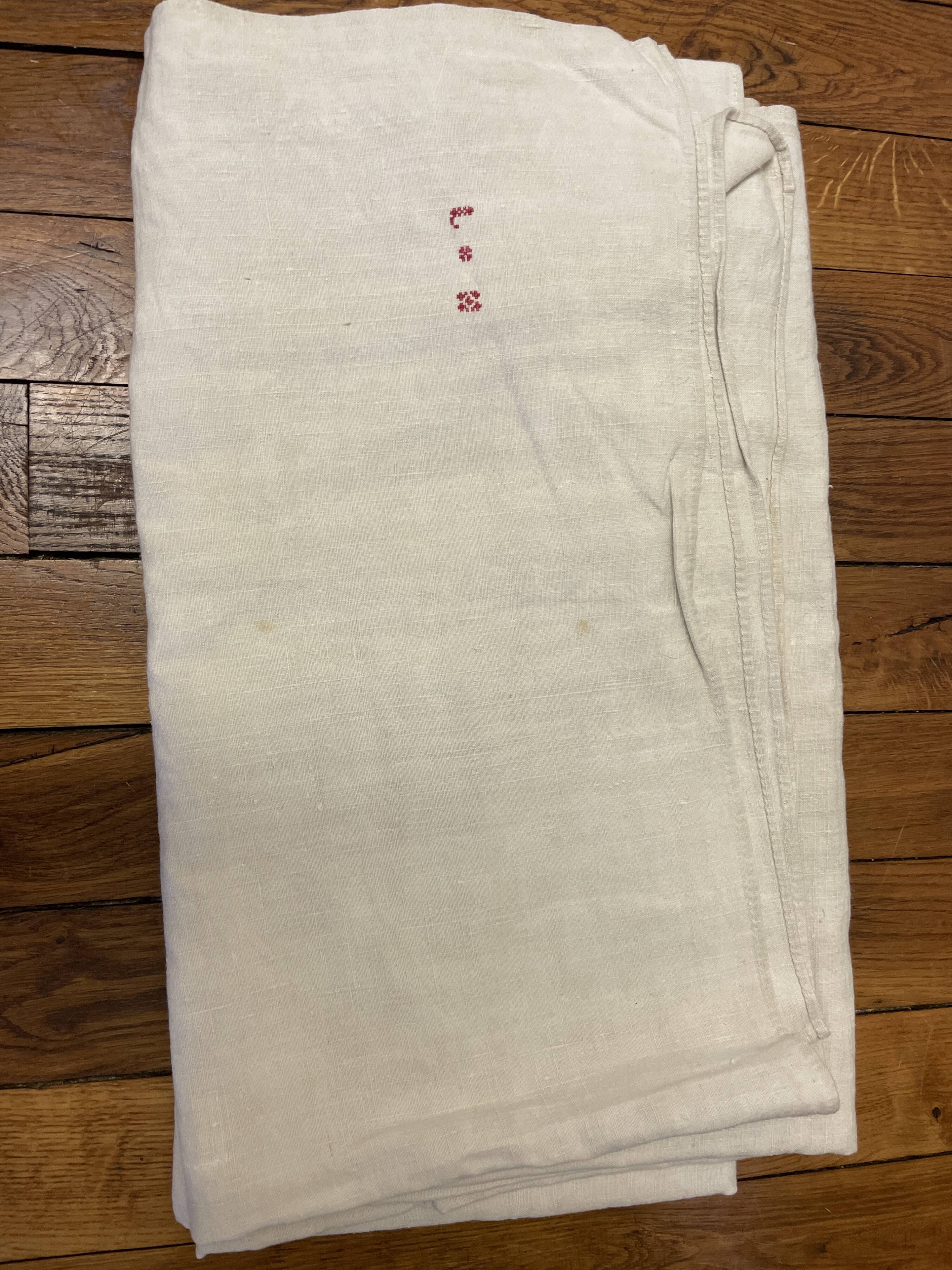 Antique sheet in embroidered hemp linen