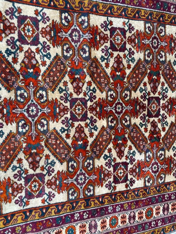 Vintage carpet chirwan caucasus 165x244 cm