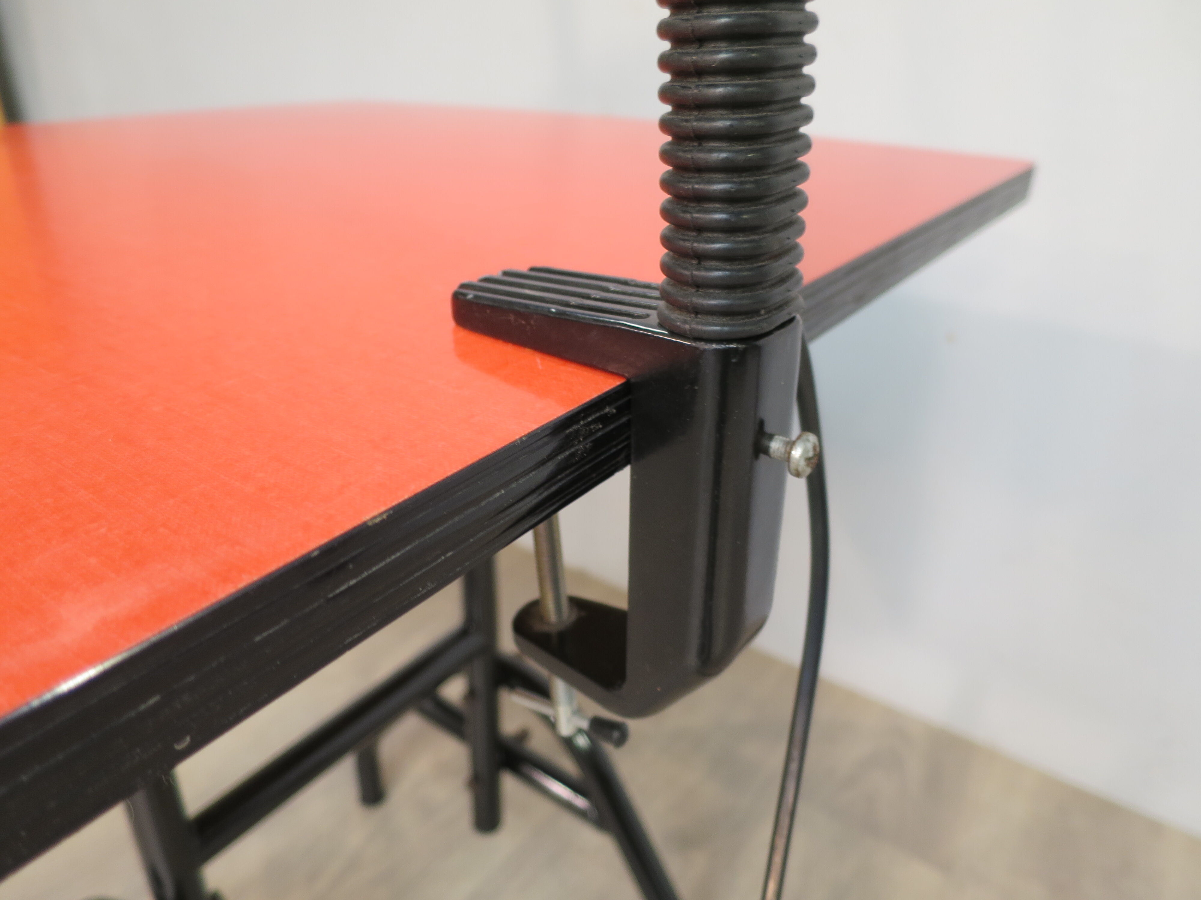 Manade orientable office lamp 1970