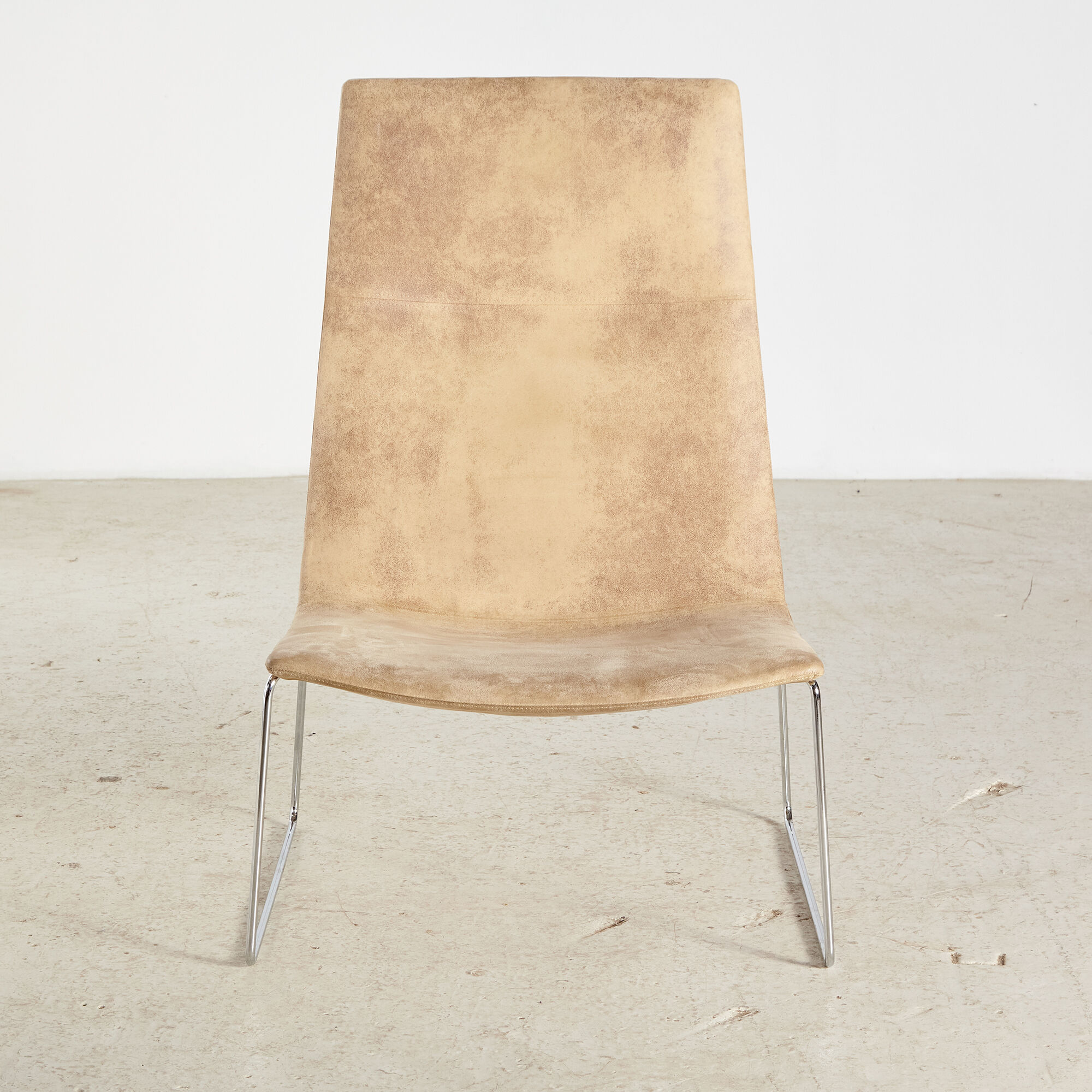 Lievore altherr molina catifa armchair