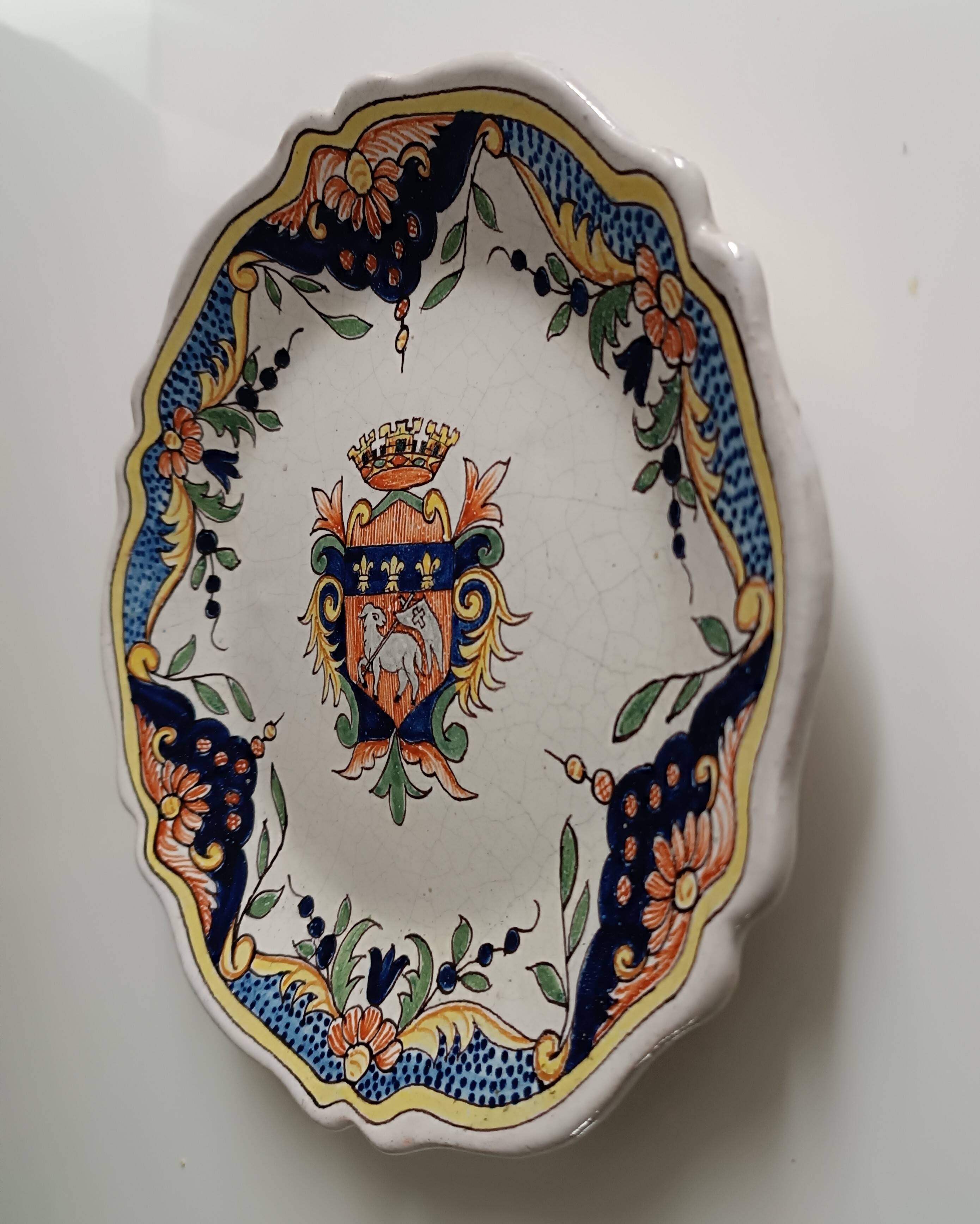 Malicorne earthenware plate with Rouen Beatrix Pouplard coat of arms