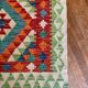 Tapis kilim afghan de couloir coloré vert rouge orange fait main en laine