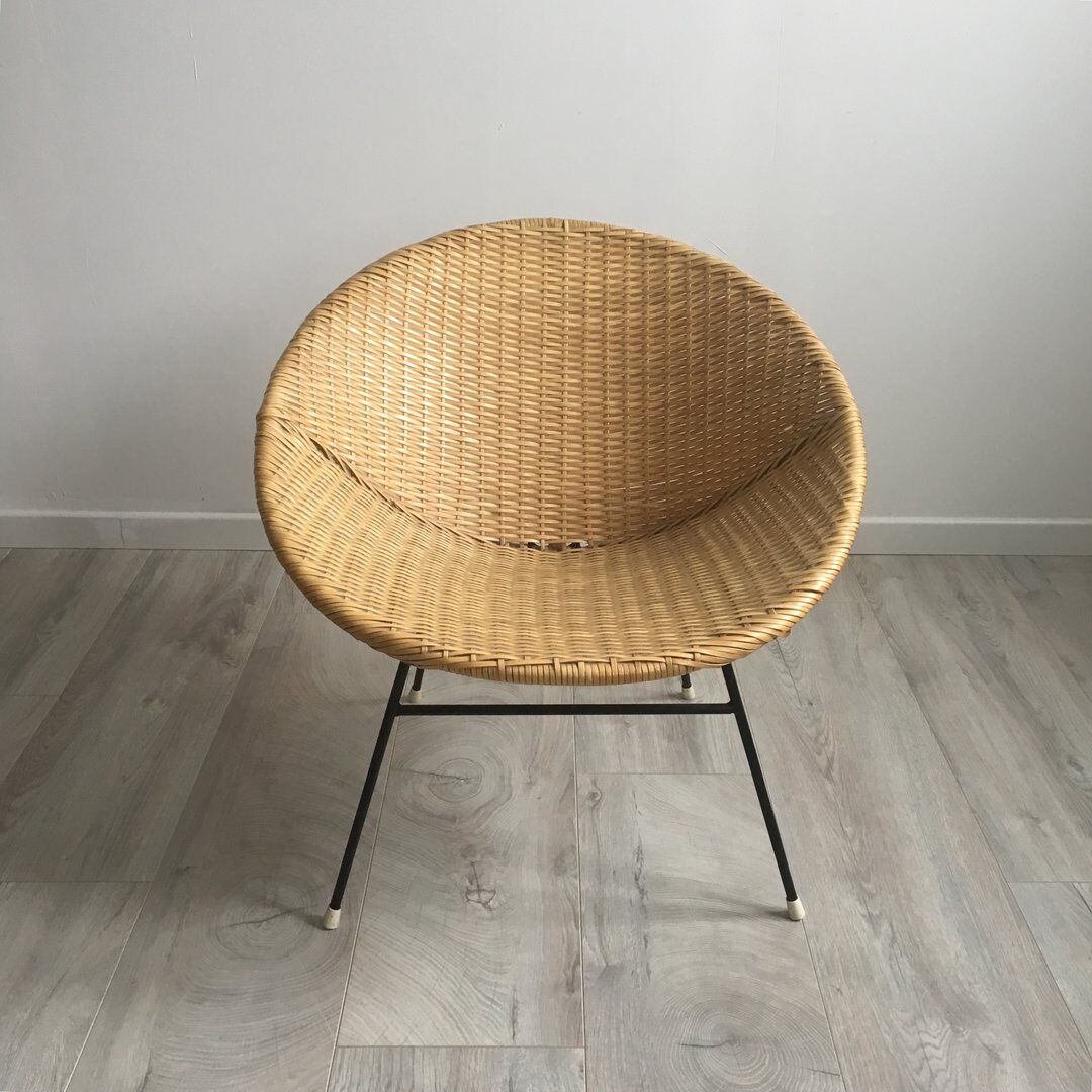 Vintage laminated rattan chair