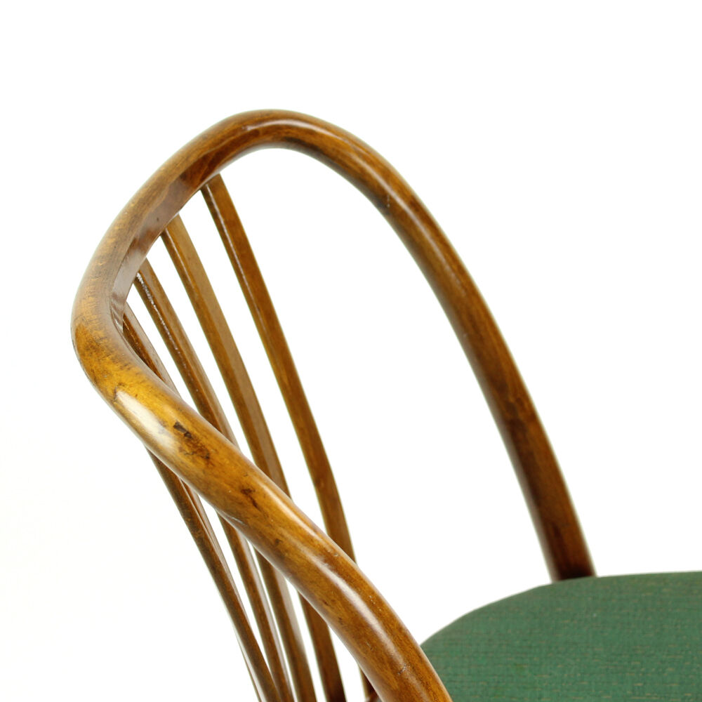 Bentwood chairs by Ton design Antonin Suman, Czechoslovakia, circa 1960