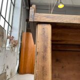 Trading counter central island pine