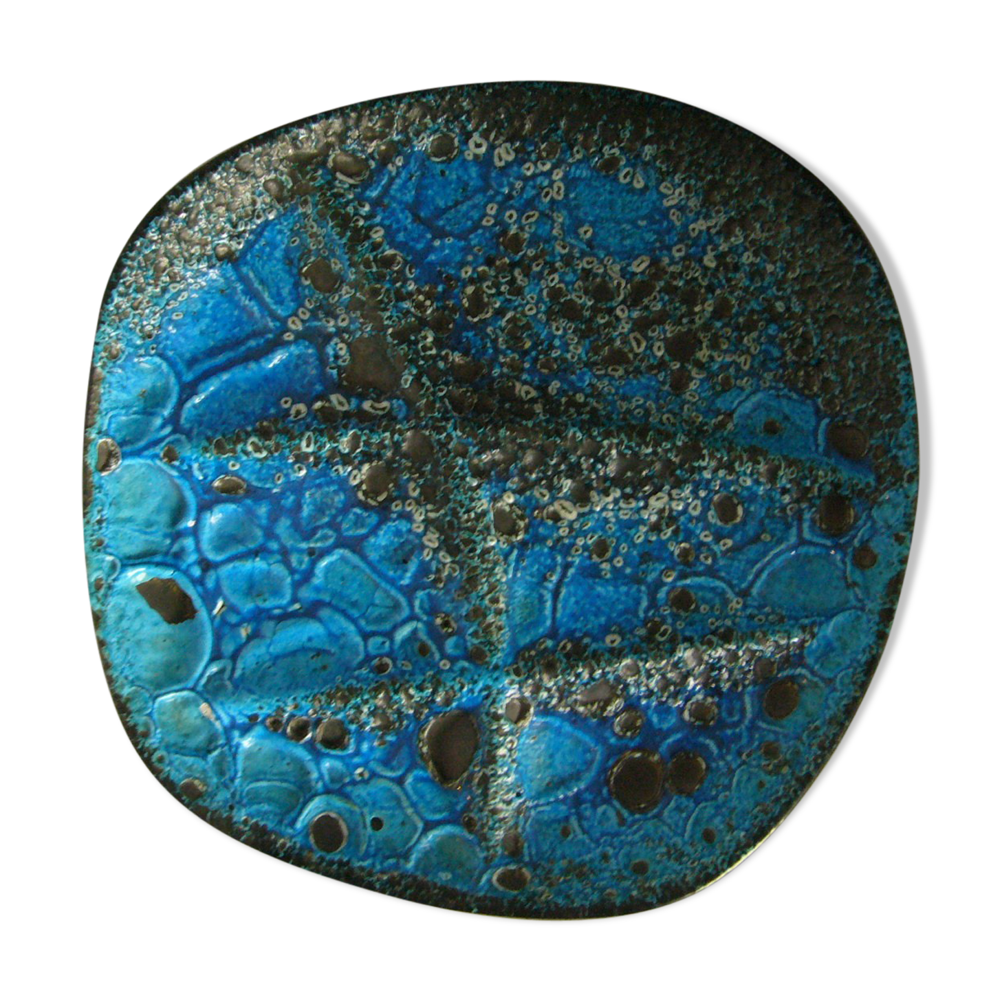 Vintage plate in blue and black ceramics