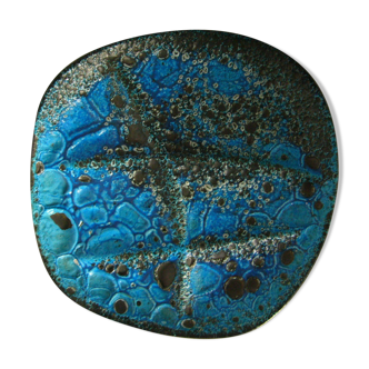 Vintage plate in blue and black ceramics