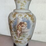 Vase en opaline