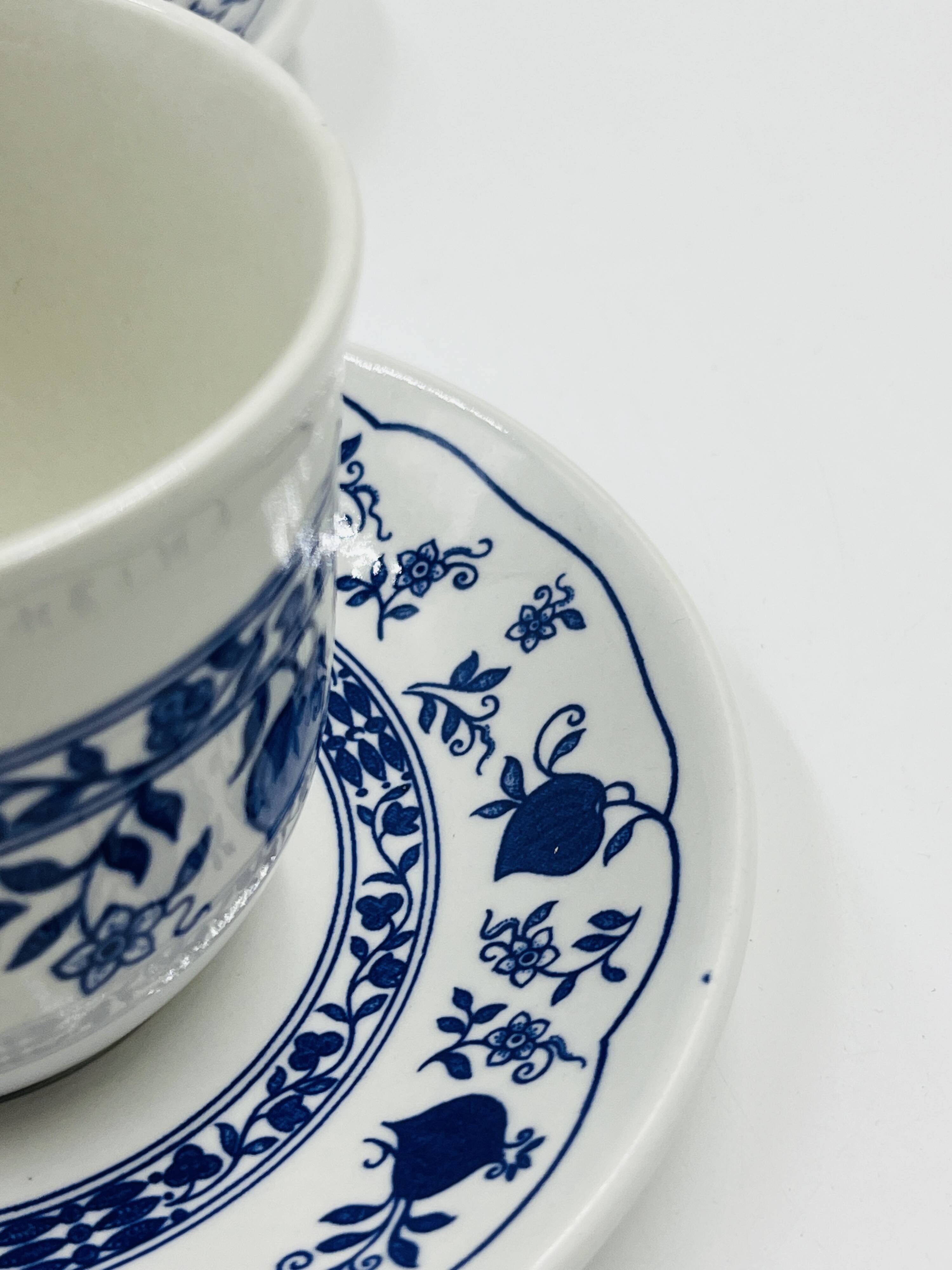 Set of 6 cups and saucers Biltons England Blue Onion design