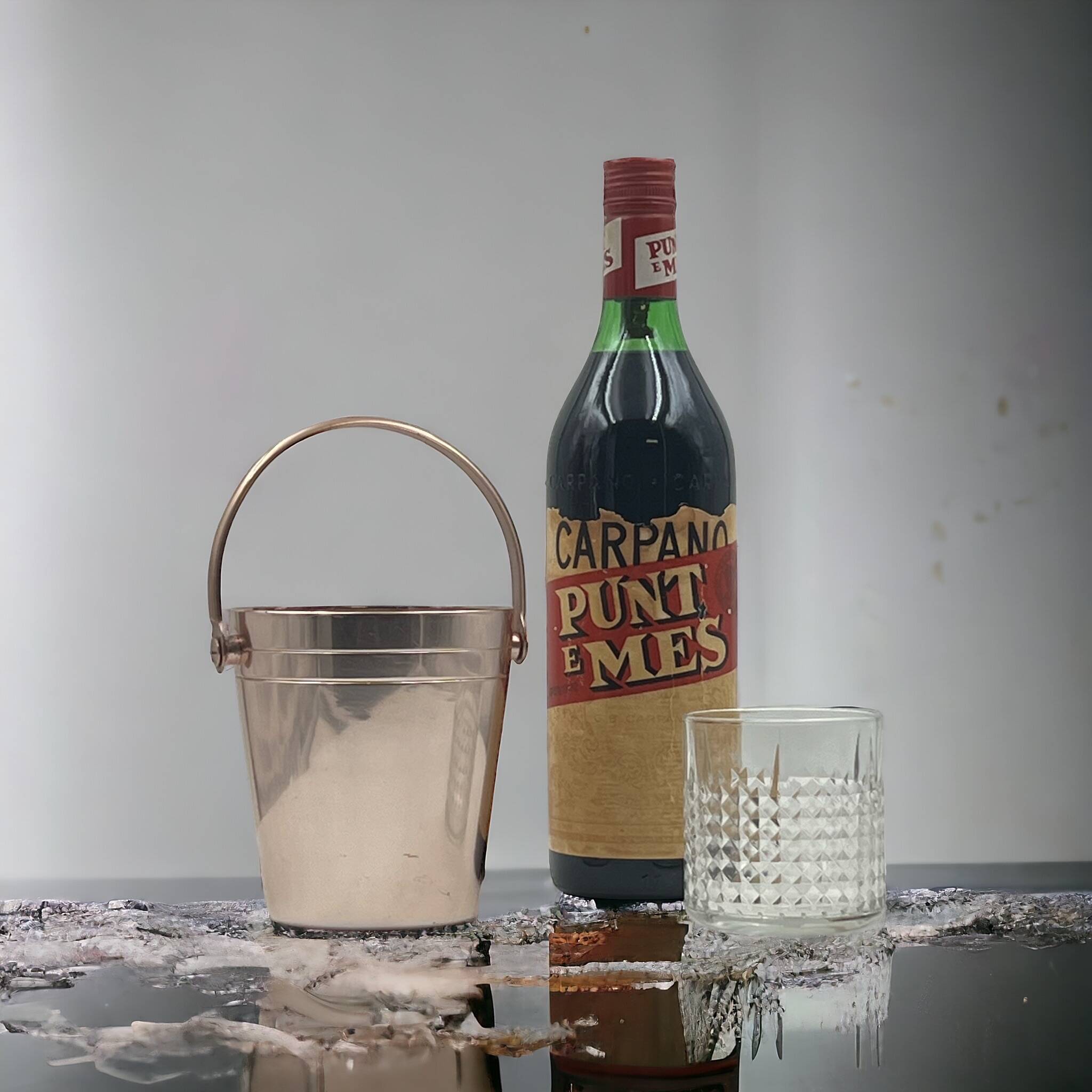 Iconic 50s Ice Bucket by Ettore Sottsass for Rinnovel - Vintage Italian Charm