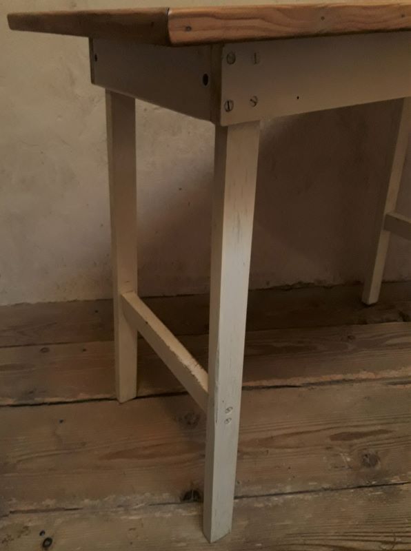 Side table 90,8x50,8cm vintage compass legs