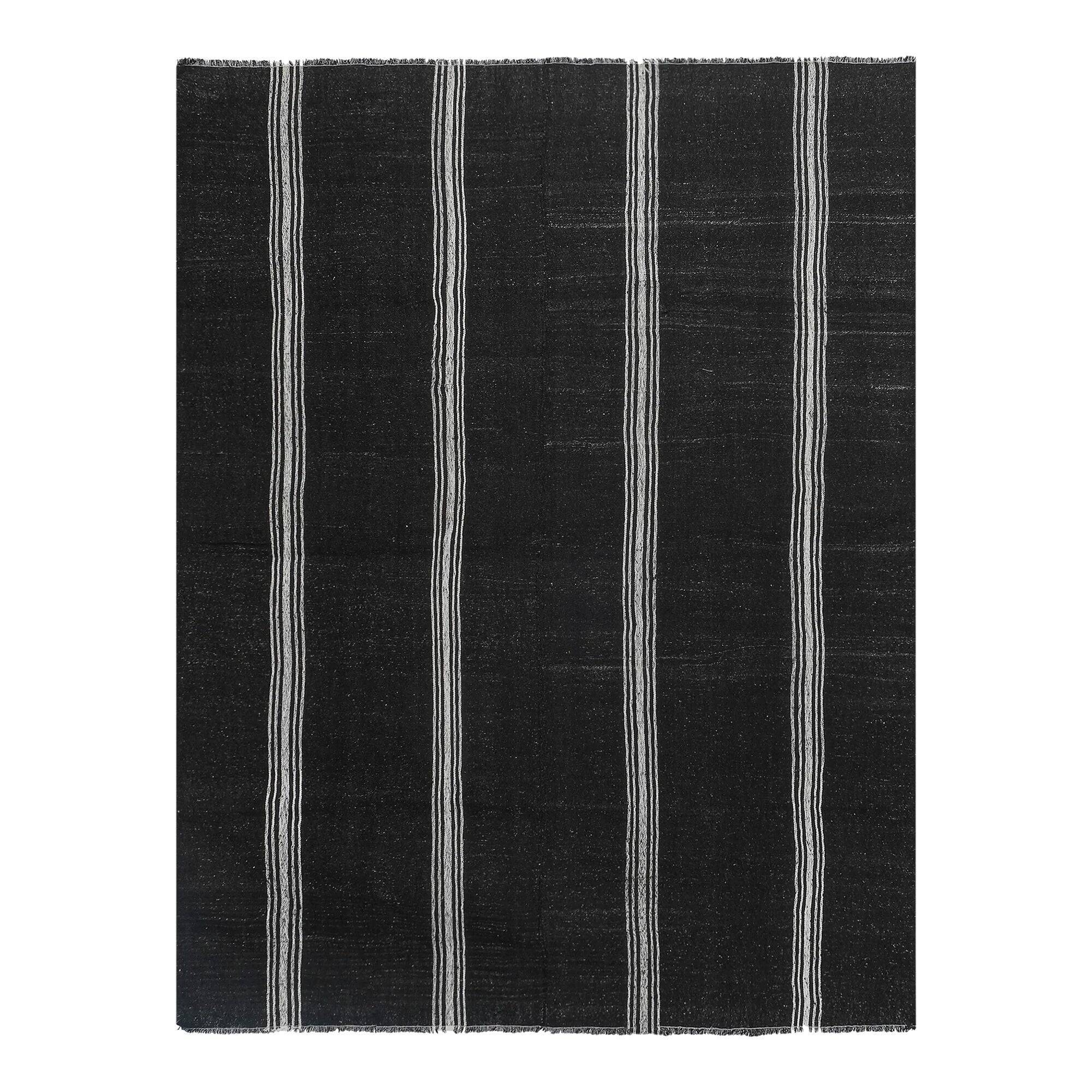 Vintage Turkish kilim, handwoven, 248x321 cm.