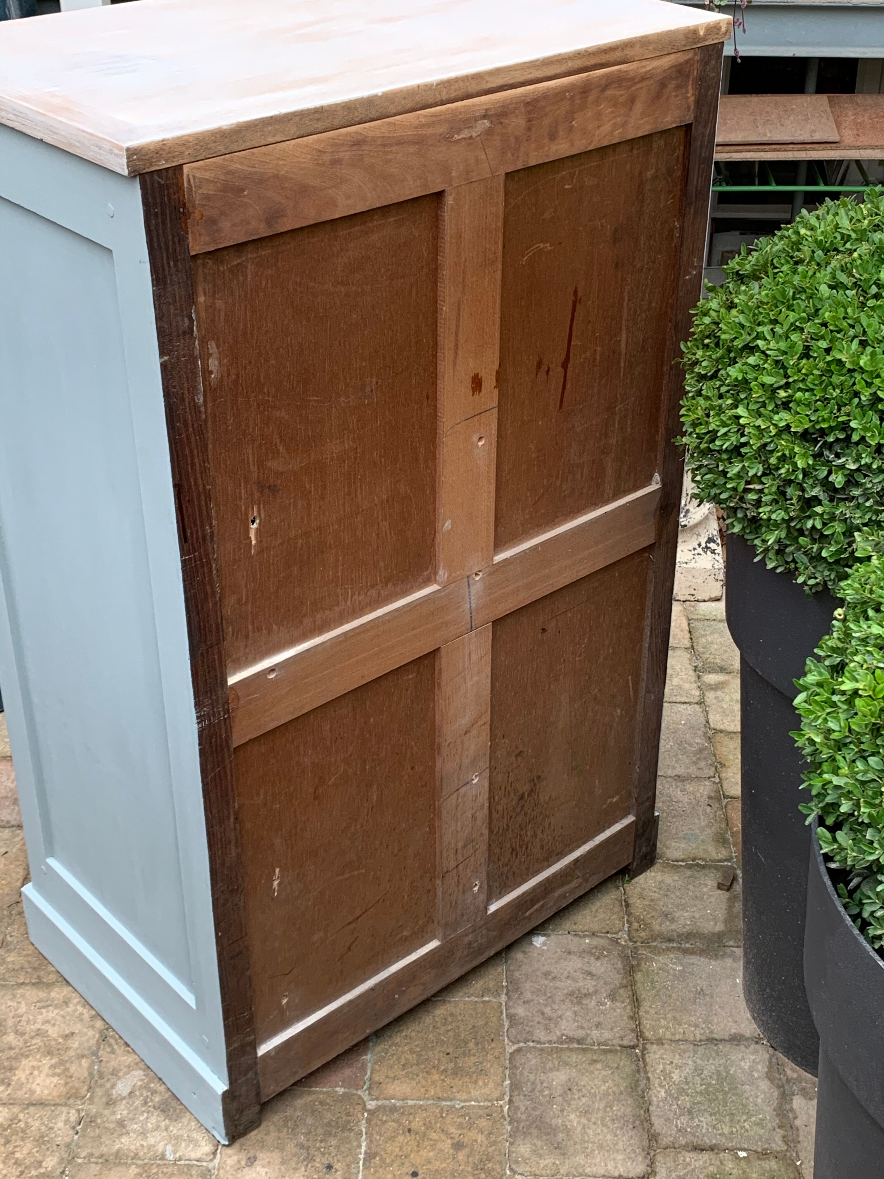 Parisian buffet green grey