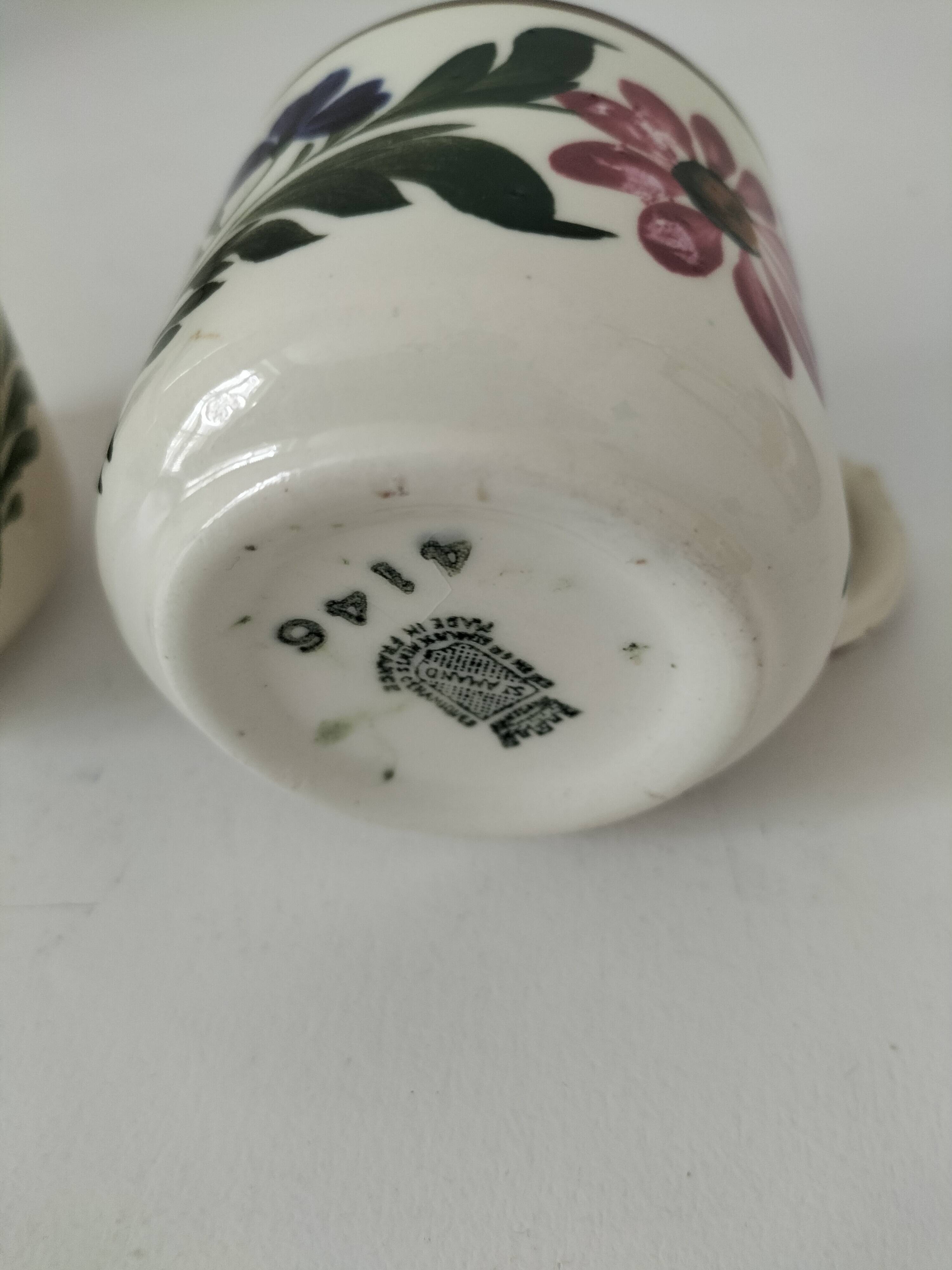 Duo de tasses anciennes Saint-Amand – Décor floral 4146 (années 1930–50)