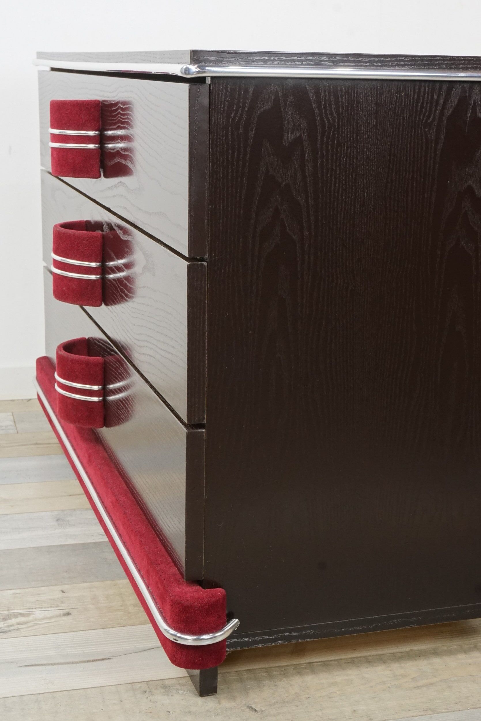 Vintage Italian design dresser