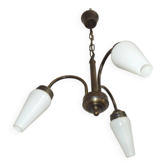 Lustre 3 feux vintage en métal doré et verre blanc, France