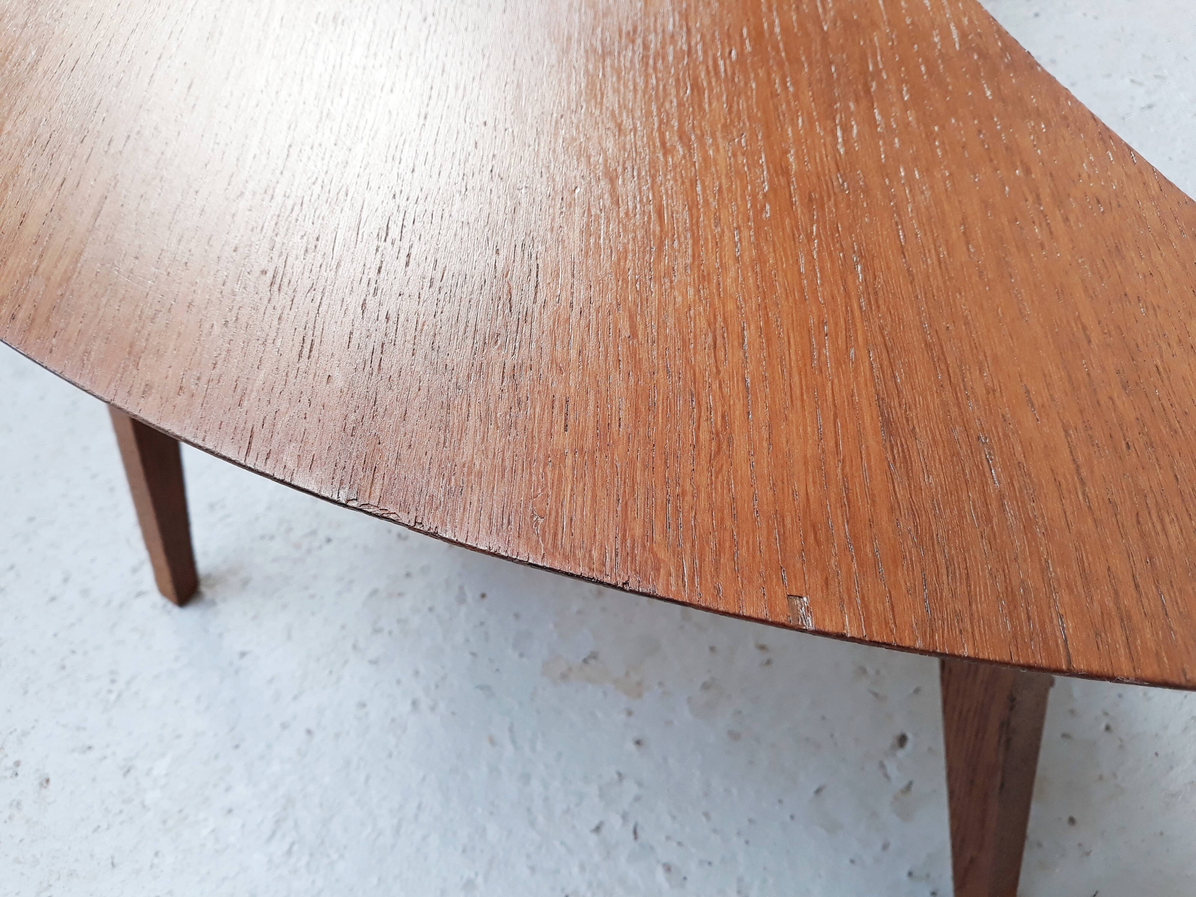 Table basse vintage haricot