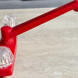Robinet vintage rouge