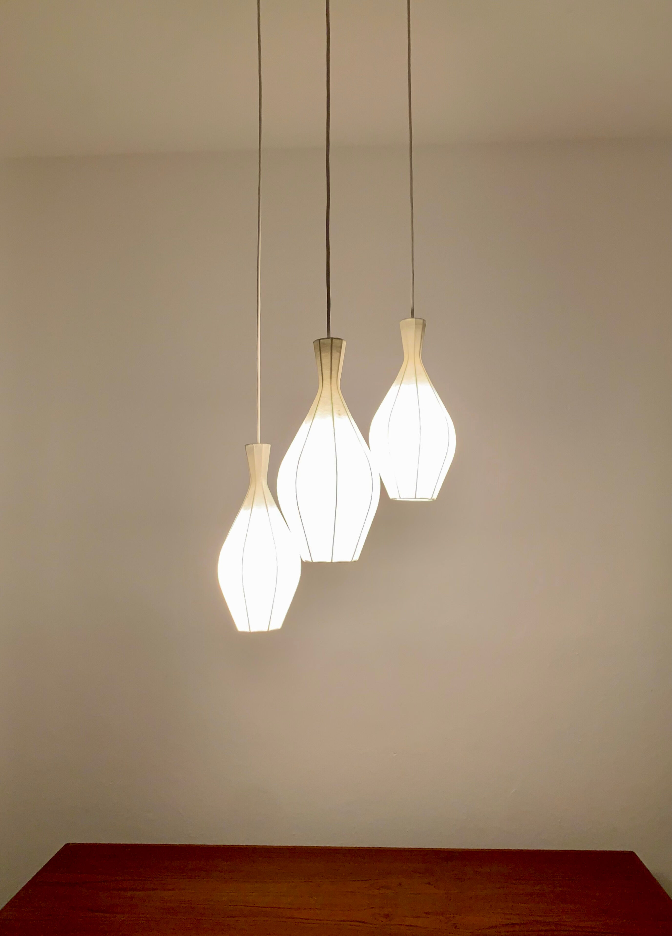 Cocoon cascade lamp