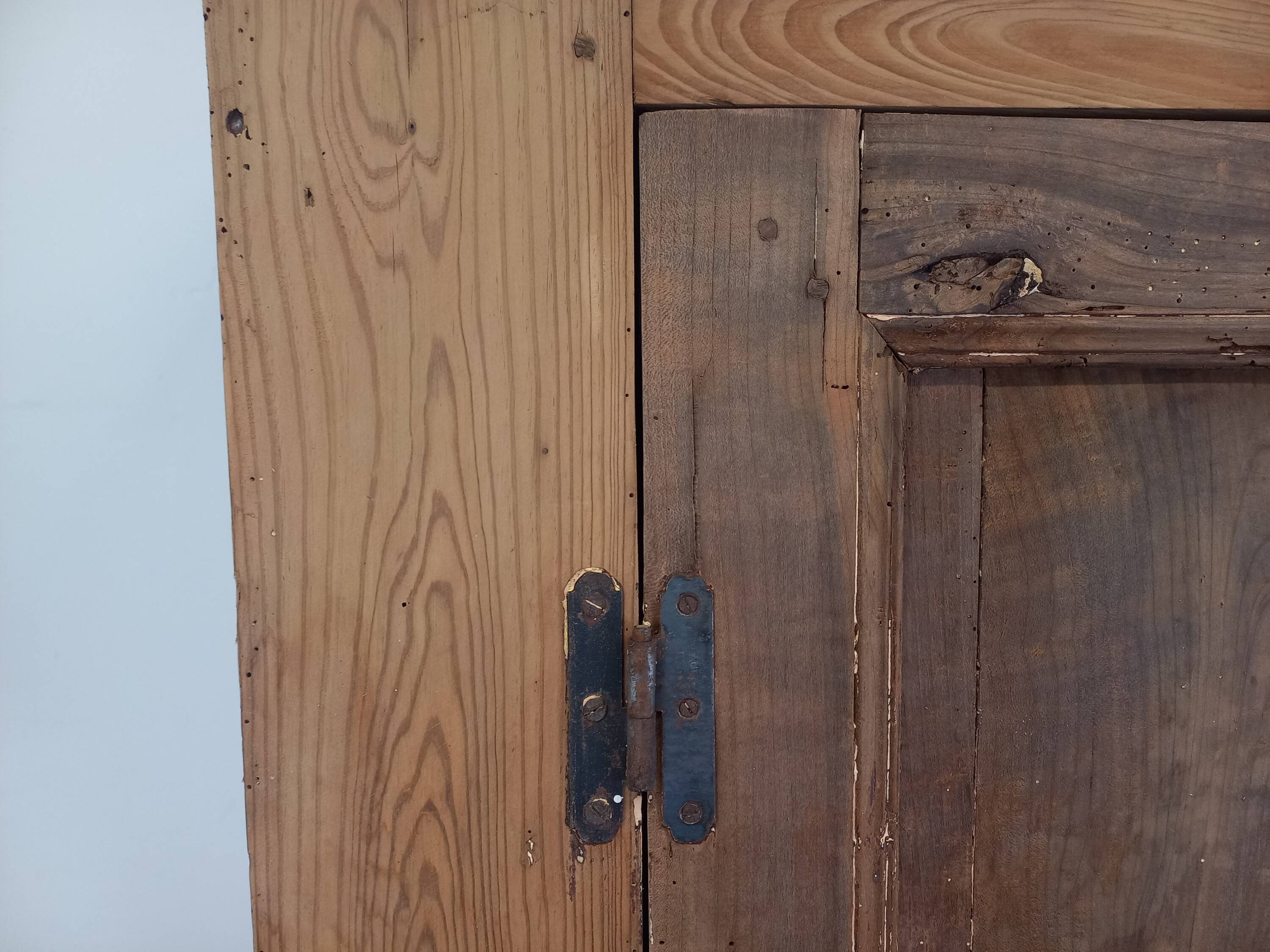 Parisian fir wardrobe