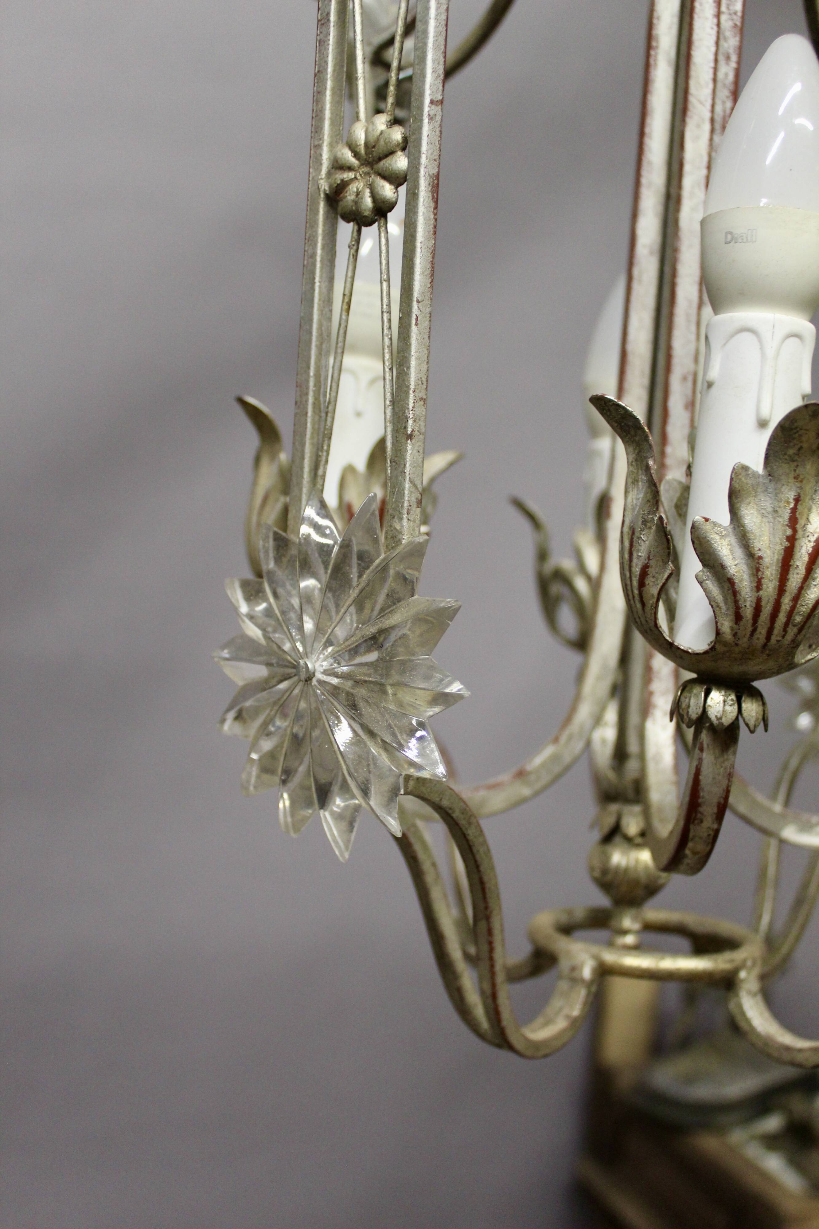 Chandelier Atelier Banci in Florence with 4 lights.